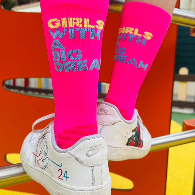 ✨Affirme ton style sur et en dehors des pistes avec ces chaussettes ultra-tendances !