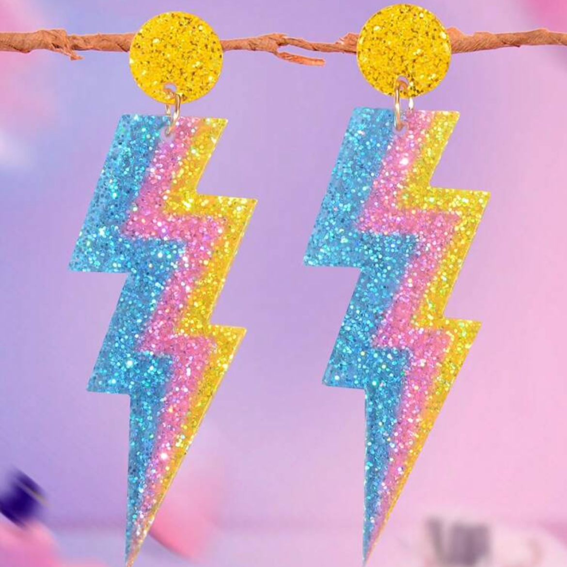 Boucles d’Oreilles Éclair Pailletées – Adrenalina Racing ⚡✨
